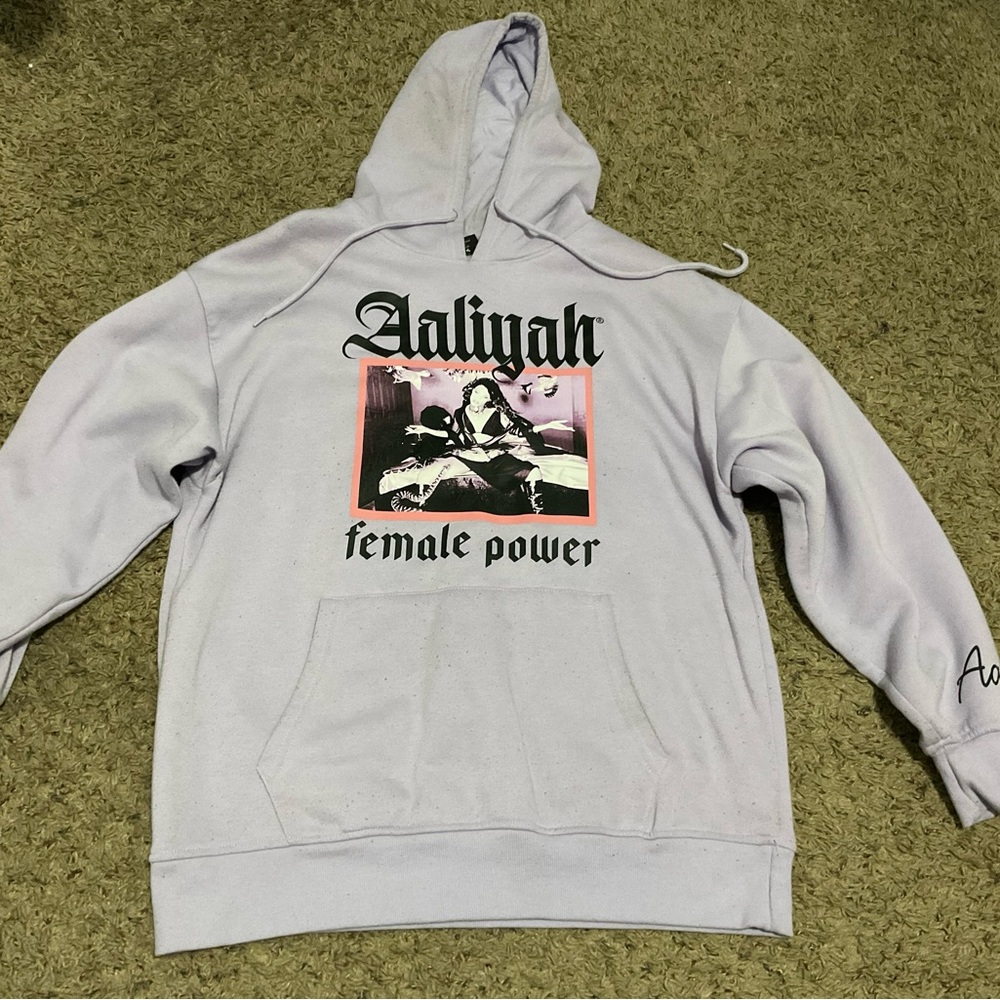 Rue21 Aaliyah Graphic Hoodie - Light Purple